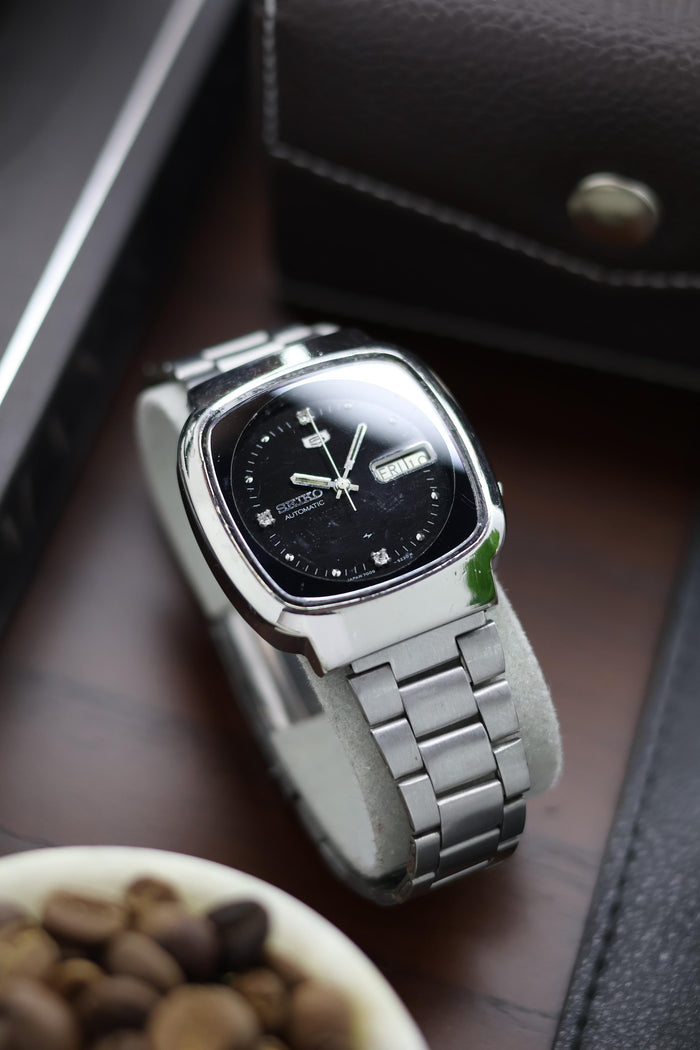(Super Rare) 1979 Seiko 5 TV Dial - Automatic Vintage Watch (Pre Owned)