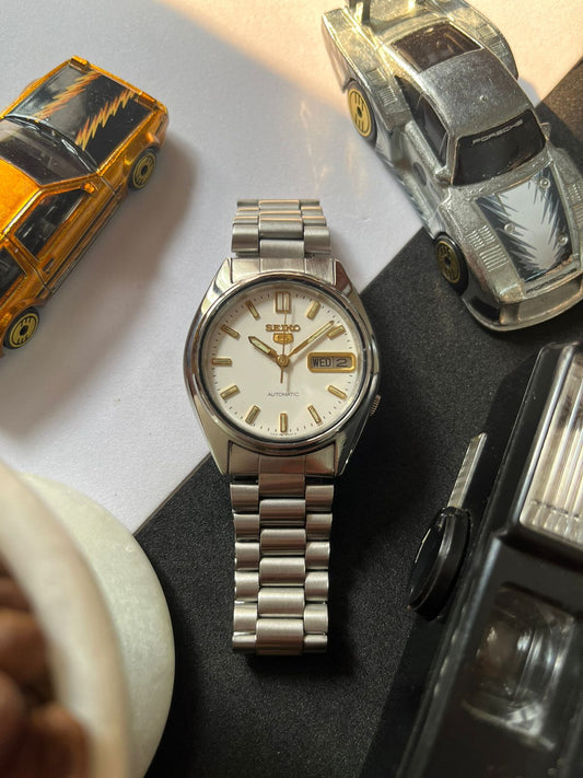 1976 Seiko 5 White Dial (Pre Owned)