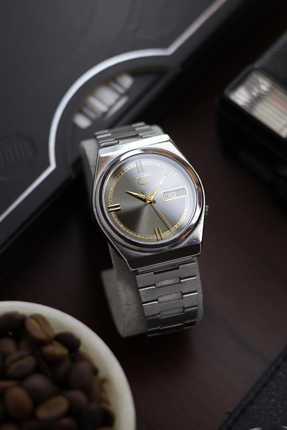 1984 Seiko 5 Silver Sunray Dial - Automatic Vintage Watch (Pre Owned) - A164