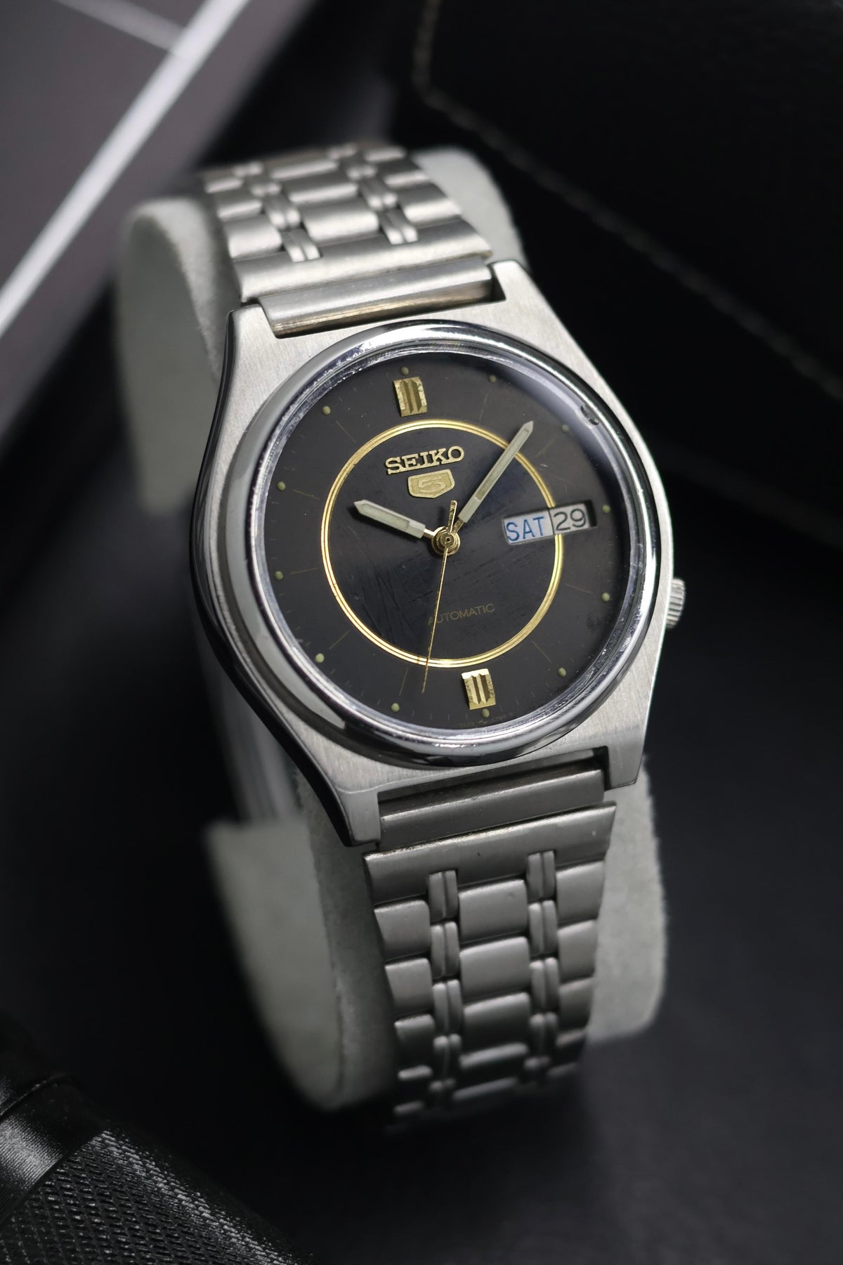(Super Rare) 1980 Seiko 5 Black Motif Dial - Automatic Vintage Watch (Pre Owned) - SE817