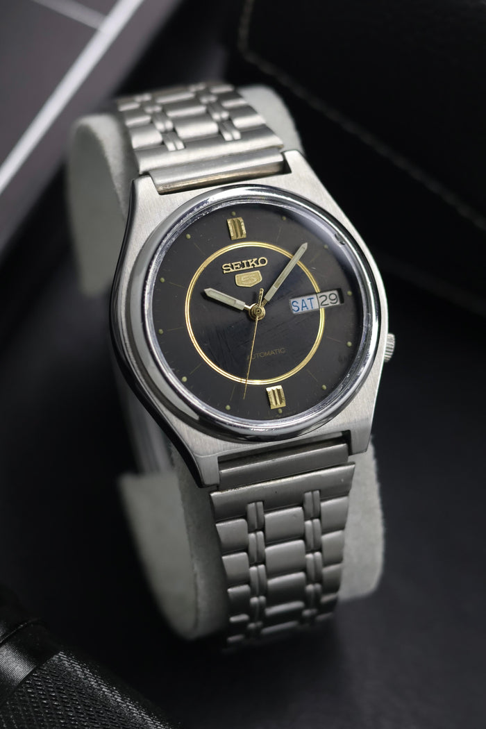 (Super Rare) 1980 Seiko 5 Black Motif Dial - Automatic Vintage Watch (Pre Owned) - SE817