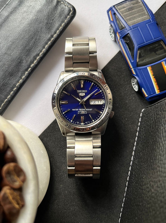 Seiko 5 - Blue Dial with Steel Bezel (Pre Owned)