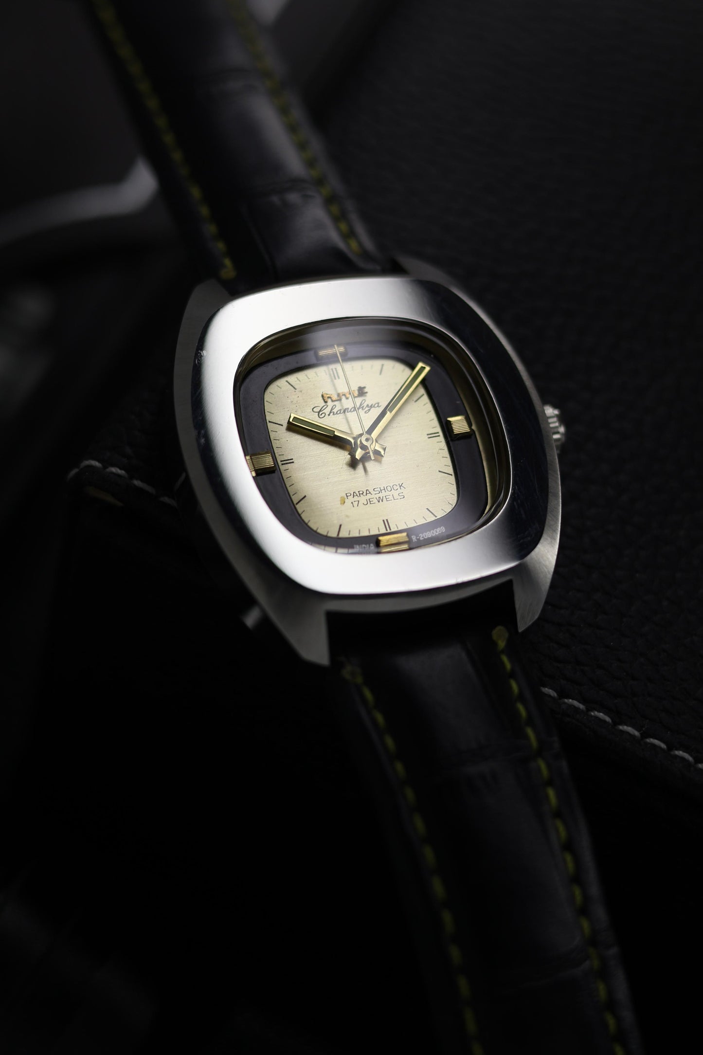 (Super Rare) Vintage HMT Chanakya Champagne TV Dial - in Original Condition - Mechanical Hand Winding Watch (Pre Owned) - SE539