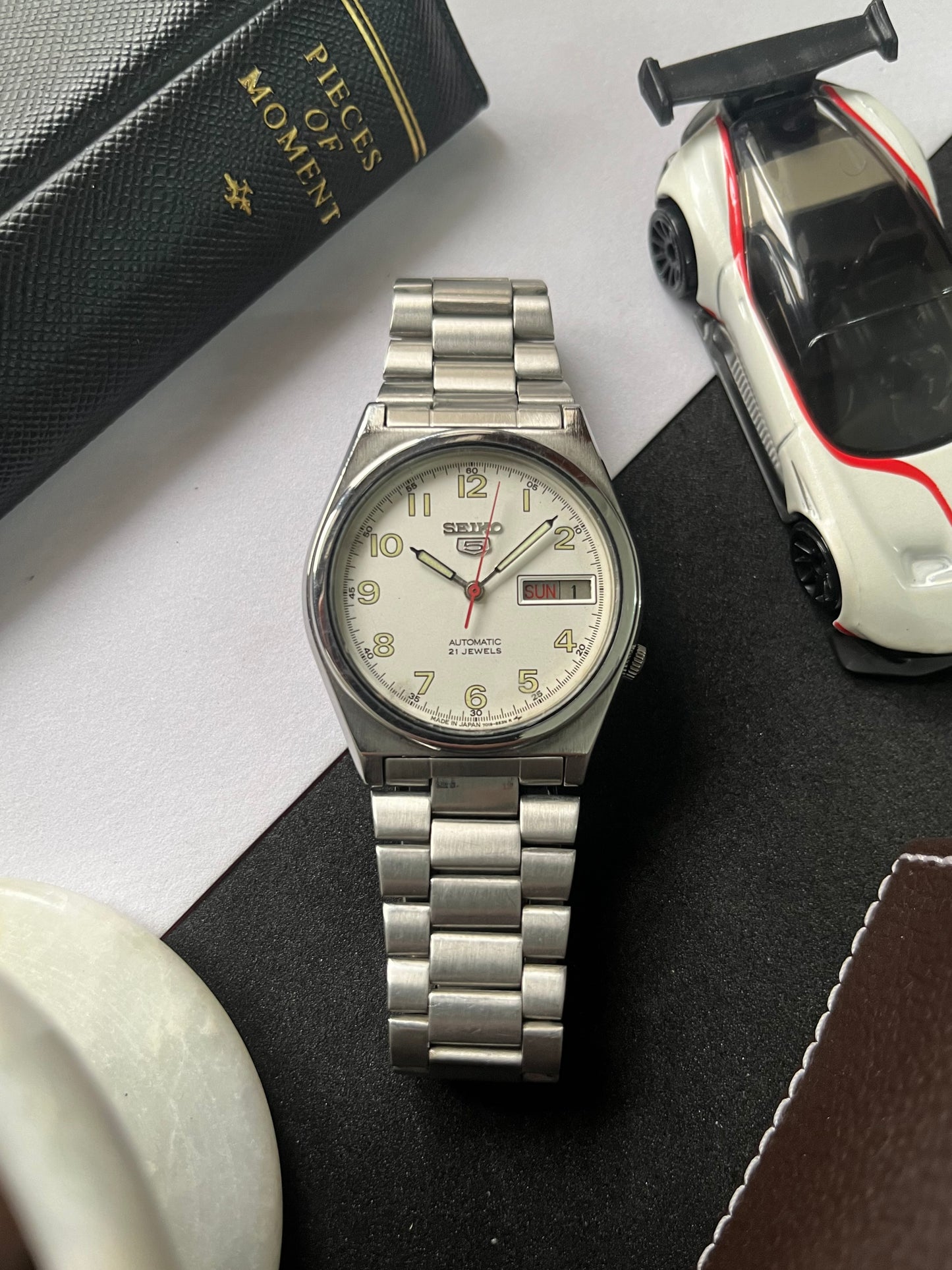 Seiko 5 - Field White Dial (Pre Owned)