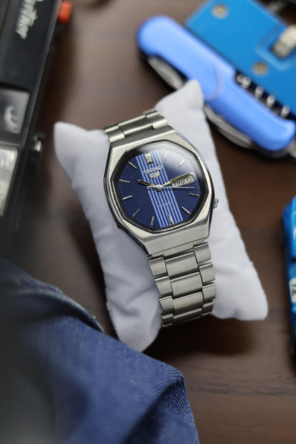 (Super Rare) 1981 Seiko 5 Blue Hex Dial (Pre Owned)