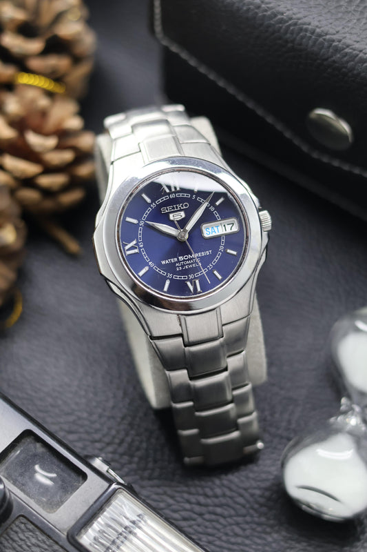 (Super Rare) Seiko 5 50M WR Blue Sunray Dial with Glass Back - Automatic Vintage Watch (Pre Owned) - SE652