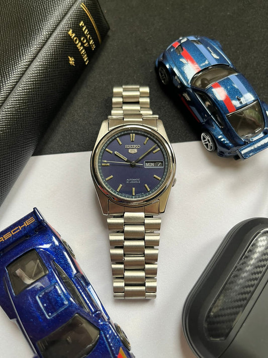 (Super Rare) 1974 Seiko 5 Vintage Blue Dial (Pre-owned)