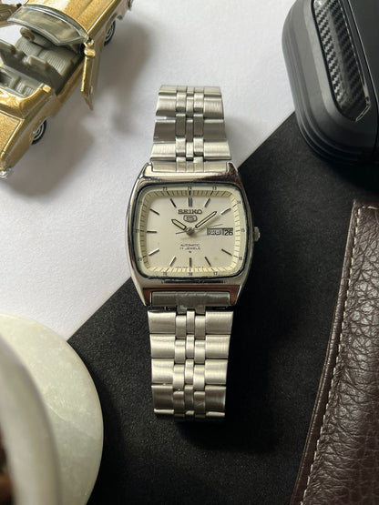 1987 Seiko 5 White TV Dial (Pre Owned)