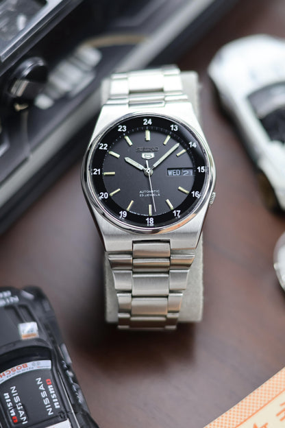 Seiko 5 SNXM19 Railway Time Black Dial with Glass Back - Automatic Vintage Watch (Pre Owned) - SE519