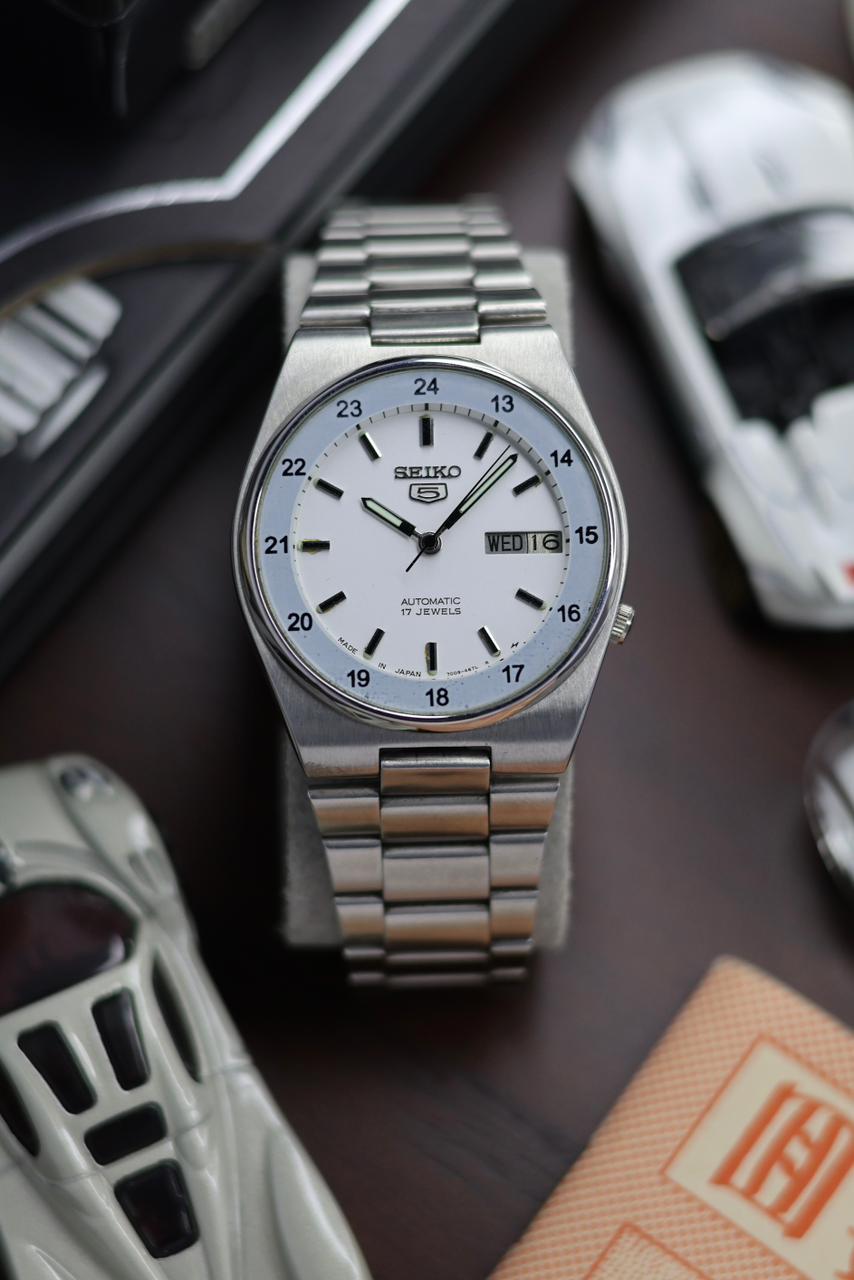 (Super Rare) 1981 Seiko 5 Railway Time White Dial - Automatic Vintage Watch (Pre Owned) - SE542