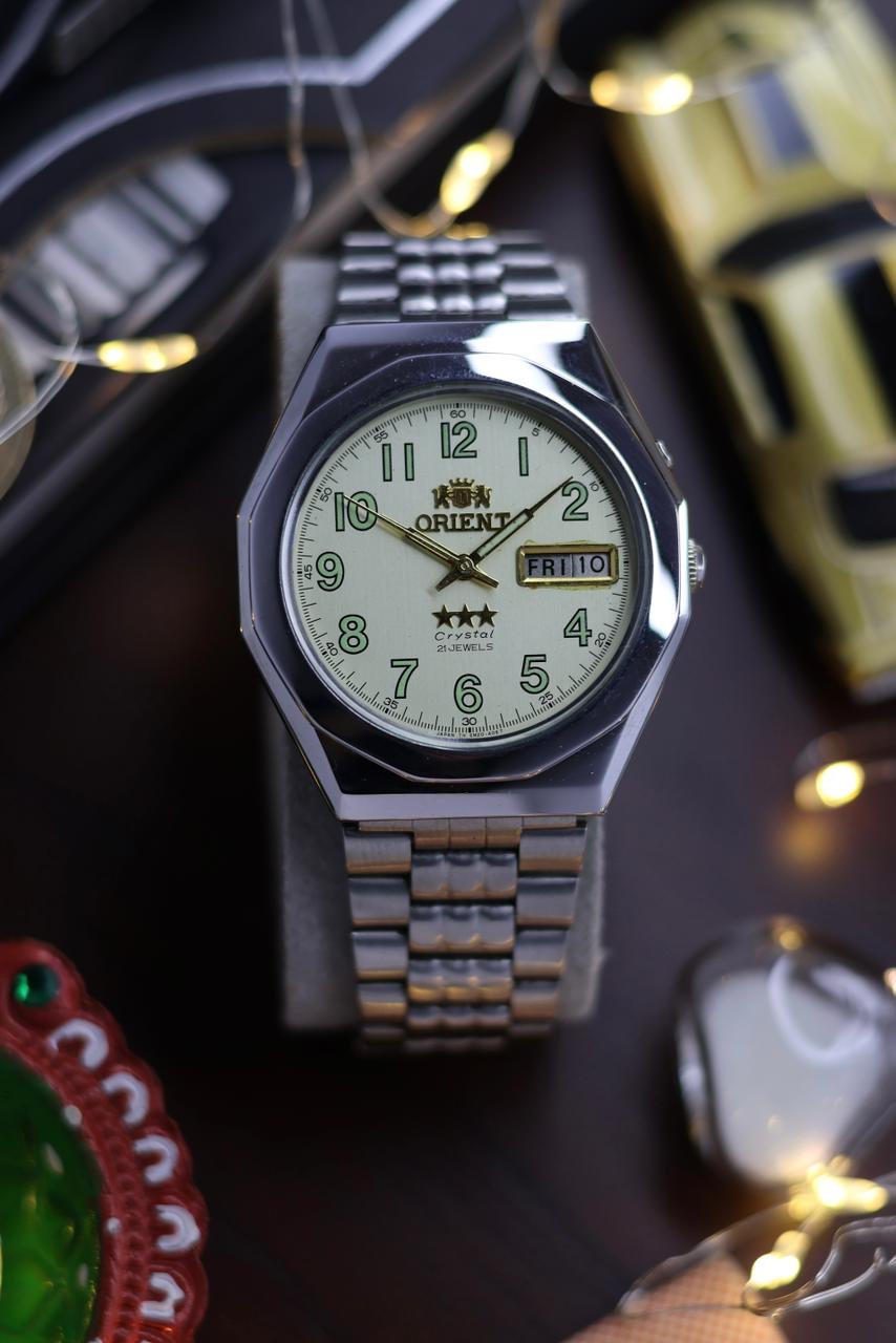 (Super Rare) Orient Tri-Star Crystal Field Dial with Hexagonal Case - Automatic Vintage Watch (Pre Owned) - SE531
