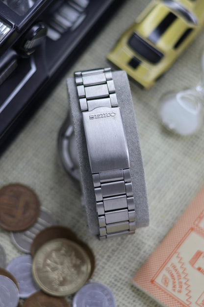 (Super Rare) 1979 Seiko 5 Silver TV Dial - Automatic Vintage Watch (Pre Owned) - SE509