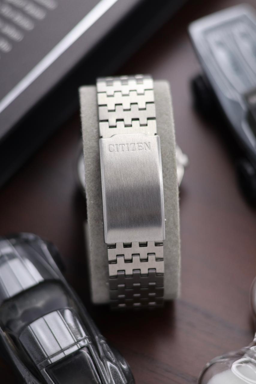 (Super Rare) Citizen Eagle 7 Silver Dial - Automatic Vintage Watch (Pre Owned) - SE452