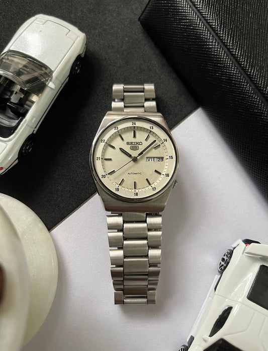 1981 Seiko 5 Railway Time White Dial (Pre Owned)