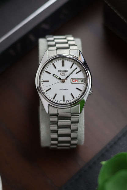 Seiko 5 White Dial with Glass Back - Automatic Watch (Pre Owned)