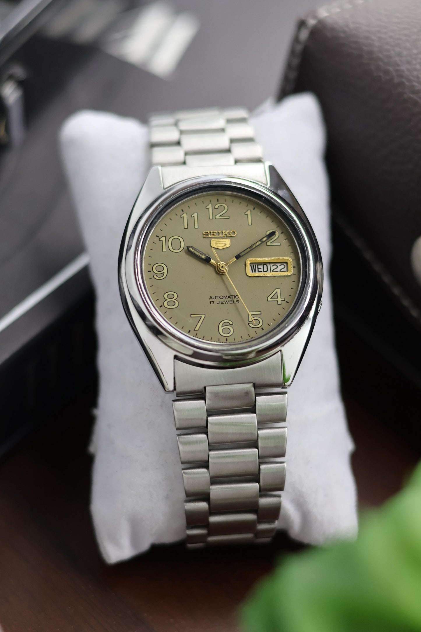 1982 Seiko 5 Grey Field Dial (Pre Owned)