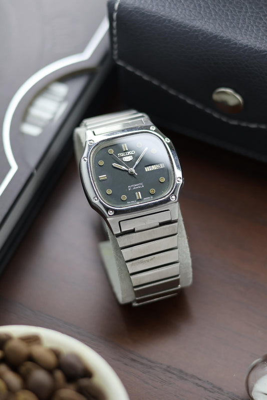 (Super Rare) 1976 Seiko 5 TV Dial - Automatic Vintage Watch (Pre Owned) - A321