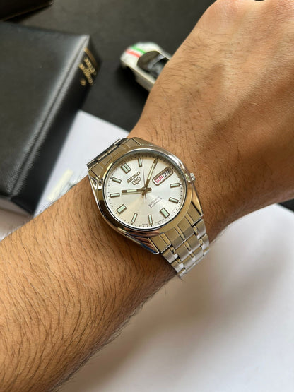 Seiko 5 White Dial (Pre Owned)