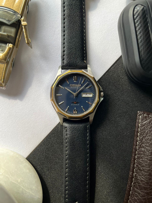 Citizen Unique Case Shape Navy Blue Dial(Pre-owned)