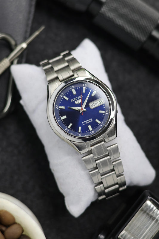 Seiko 5 Railway time Blue Dial with Glass Back - Automatic Vintage Watch (Pre Owned)