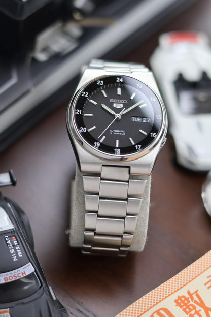 1984 Seiko 5 Railway Time Black Dial - Automatic Vintage Watch (Pre Owned) - SE518