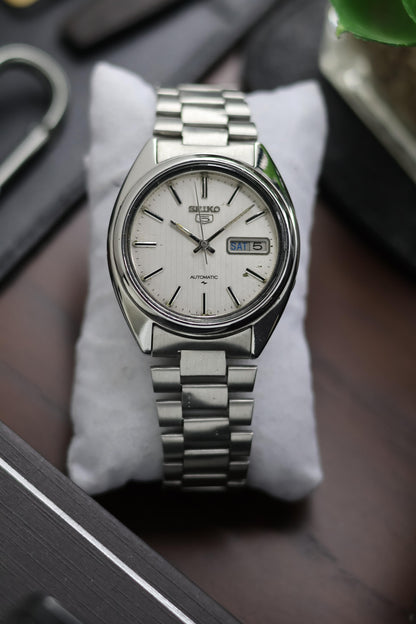 1985 Seiko 5 White Dial - Automatic Vintage Watch (Pre Owned)