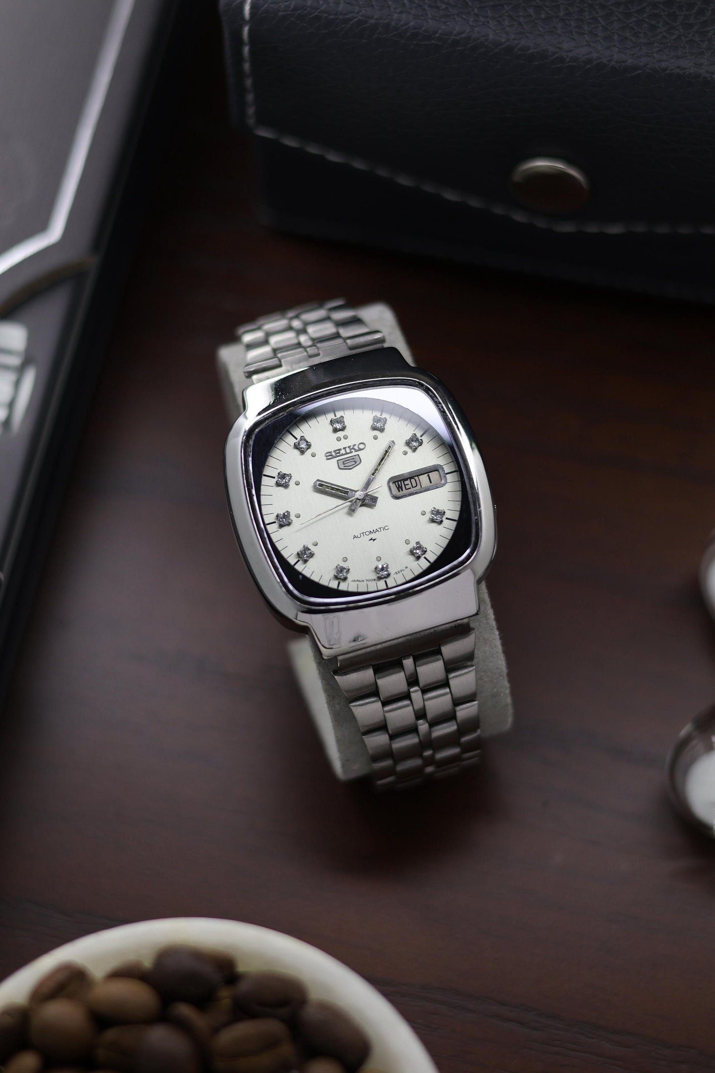 (Super Rare) 1980 Seiko 5 Silver TV Dial - Automatic Vintage Watch (Pre Owned) - A307