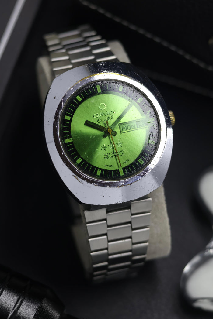 (Super Rare) Omax Crystal 25 Jewels Green Dial - Automatic Swiss Vintage Watch (Pre Owned) - SE518