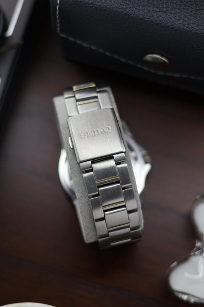 Seiko 100M Navy Blue Sunray Dial (Pre Owned) - A176