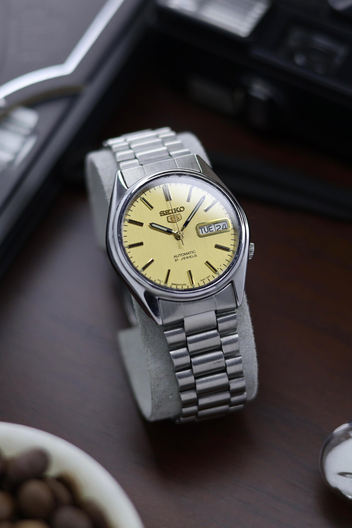 1998 Seiko 5 Champagne Dial - Automatic Vintage Watch (Pre Owned) - A233
