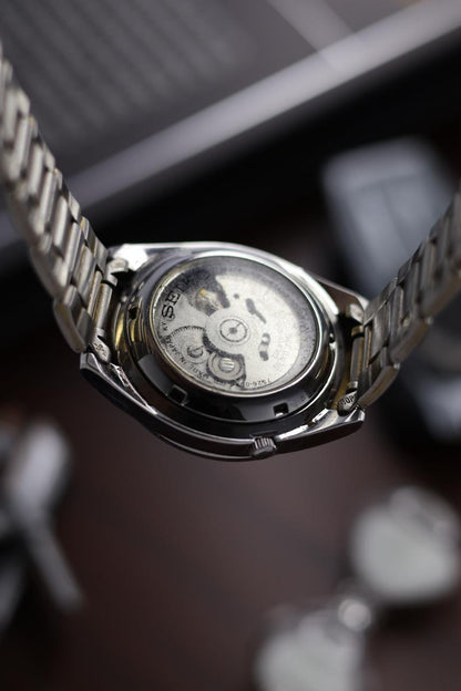 Seiko 5 Grey Dial with Glass Back - Automatic Vintage Watch (Pre Owned) - SE551