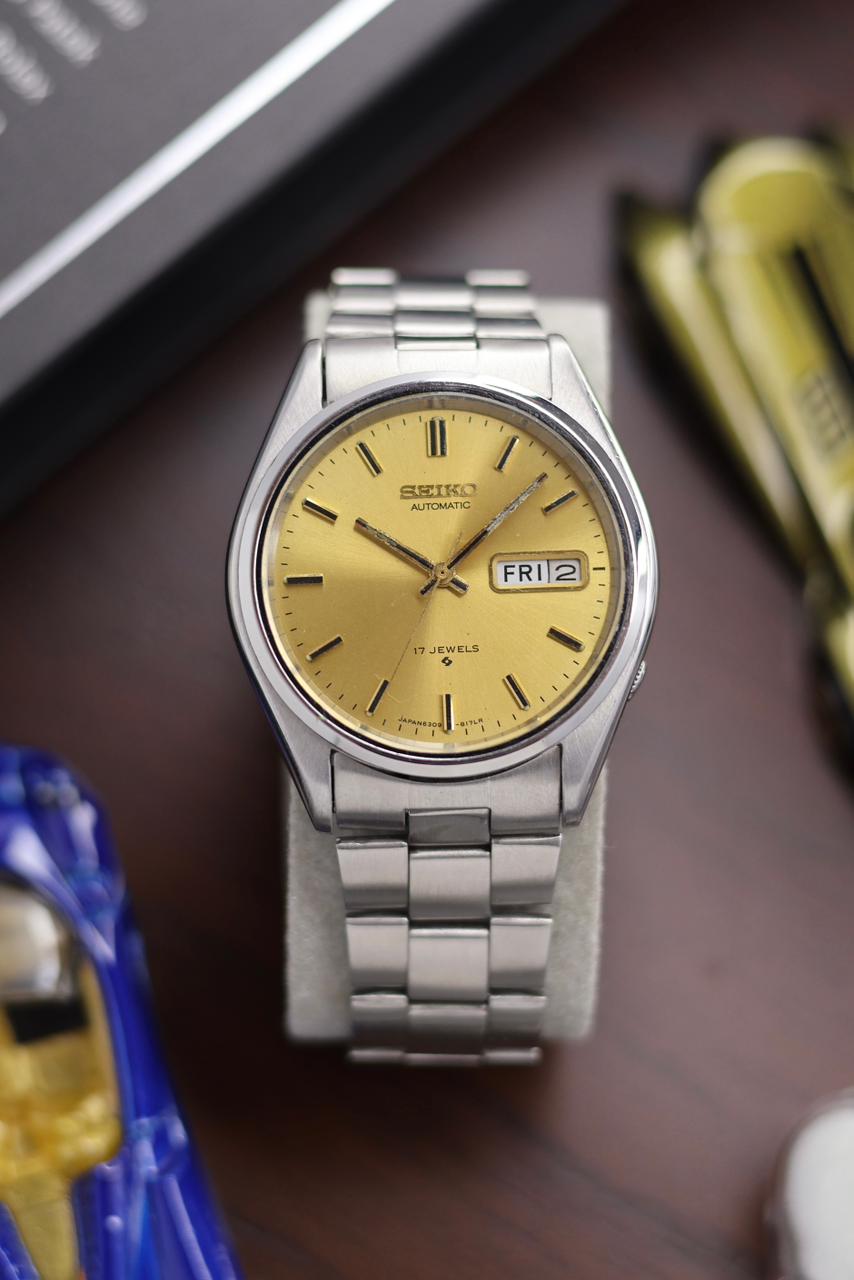 1985 Seiko AUTOMATIC Gold Dial - Automatic Vintage Watch (Pre Owned) - SE540