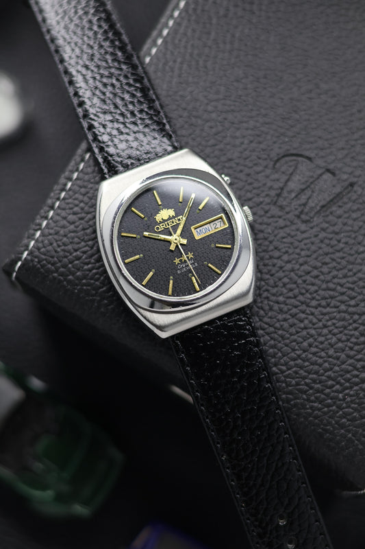 (Super Rare) Orient Tri-Star Crystal Black Textured Dial - Automatic Vintage Watch (Pre Owned) - SE648