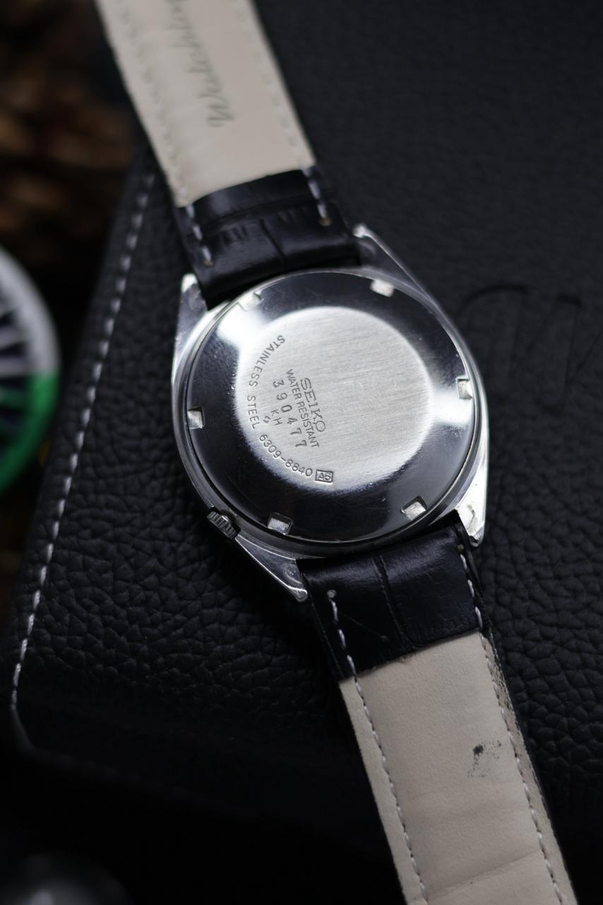 (Super Rare) 1983 Seiko 5 Black Patina Dial - Automatic Vintage Watch (Pre Owned) - SE627