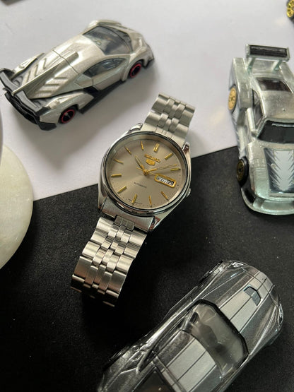 1983 Seiko 5 Grey Sunburst Dial (Pre Owned)