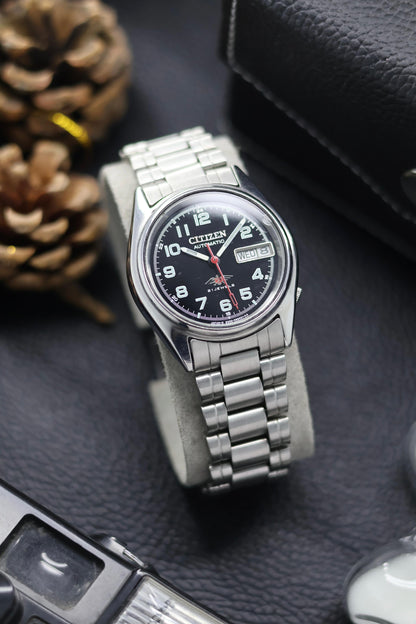 (Super Rare) Citizen Eagle 7 Black Field Dial - Automatic Vintage Watch (Pre Owned) - SE573