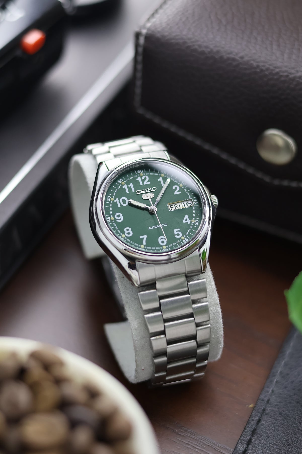 (Super Rare) 1999 Seiko 5 Green Field Dial - Automatic Vintage Watch (Pre Owned) - A56