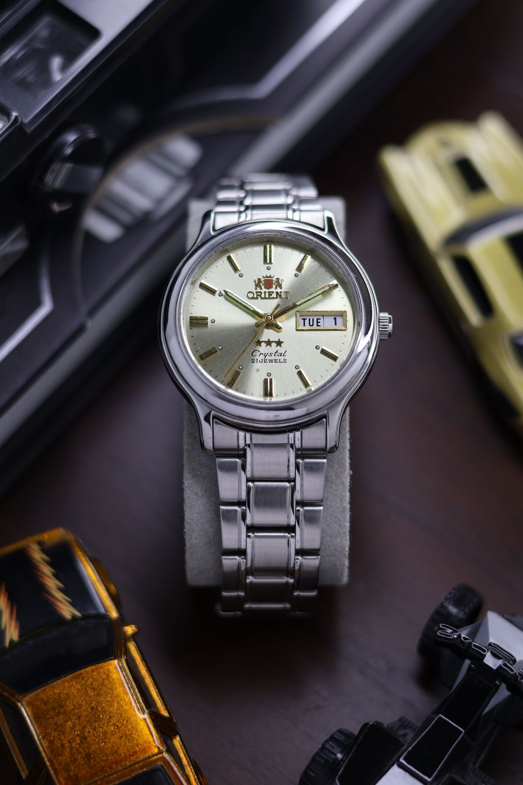 (Super Rare) Orient Tri-Star Crystal Champagne Sunray Dial - Automatic Vintage Watch (Pre Owned) - SE481