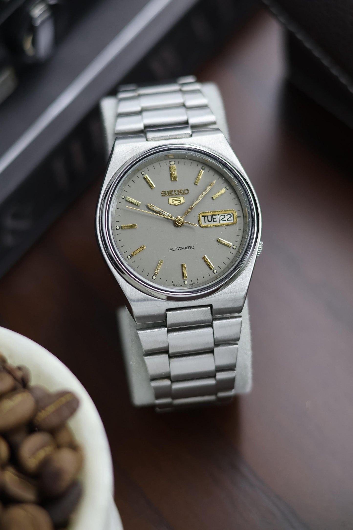 Seiko 5 Grey Dial - Automatic Vintage Watch (Pre Owned)