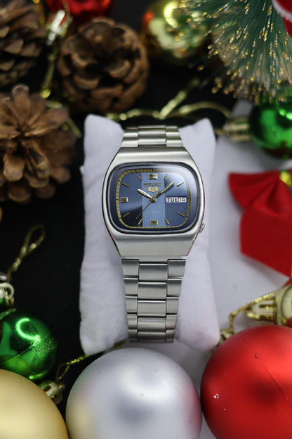 (Super Rare) 1981 Seiko 5 Blue Sunray TV Dial (Pre Owned)