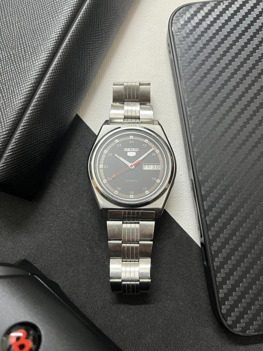 Seiko 5 - Black Sports Dial (Pre Owned)