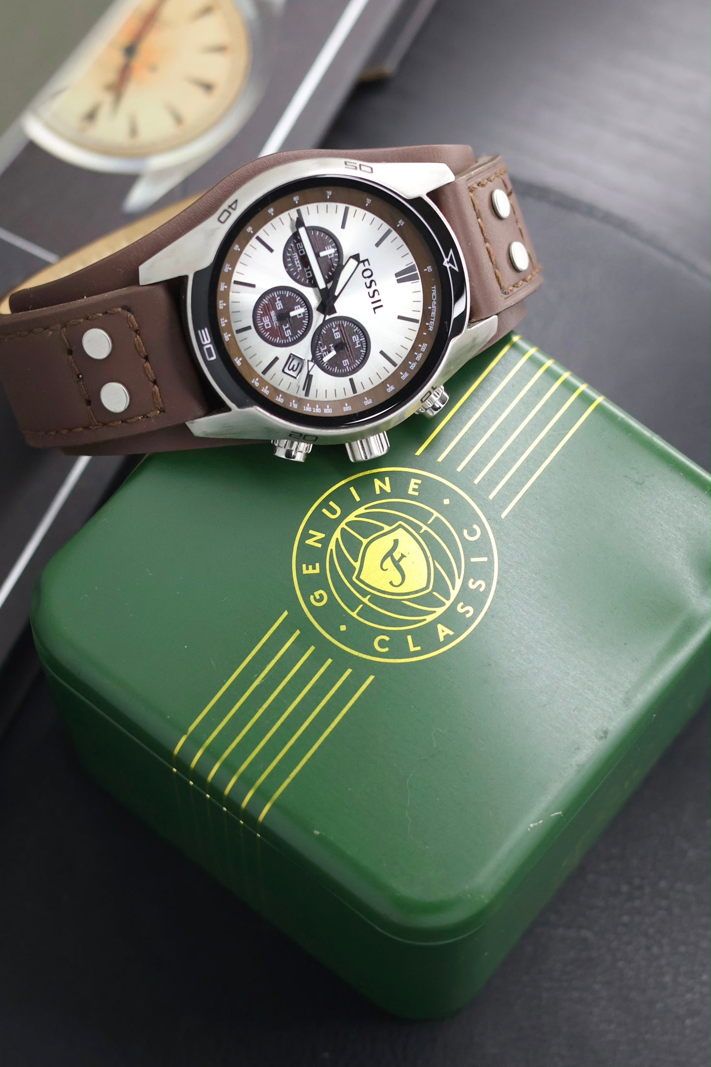 (Super Rare) Fossil Coachman ‘Uncharted’ Silver Panda Chronograph Dial with Box (Pre Owned) - SE1001