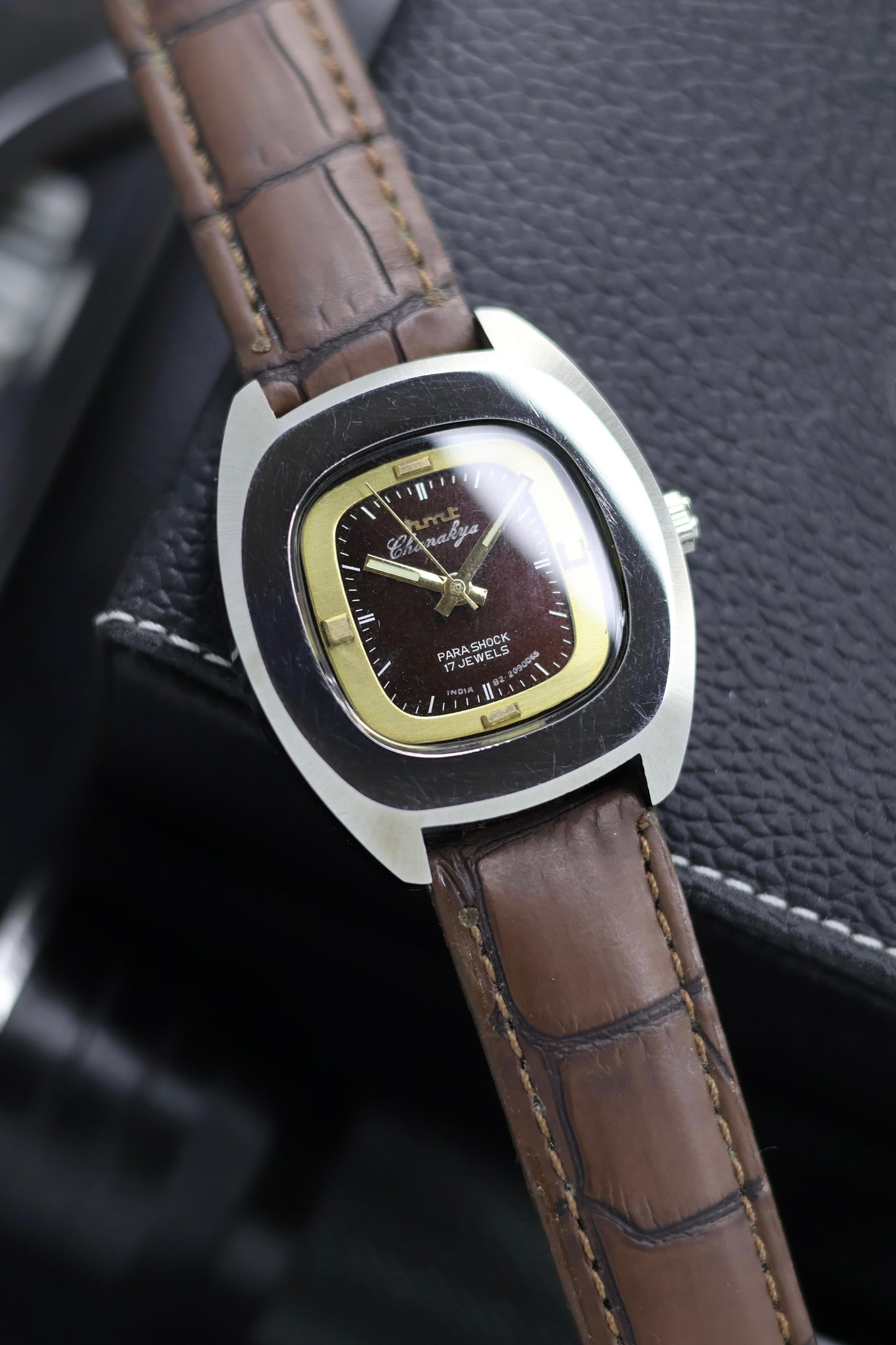 (Super Rare) Vintage HMT Chanakya Maroon TV Dial - in Original Condition - Mechanical Hand Winding Watch (Pre Owned) - SE671