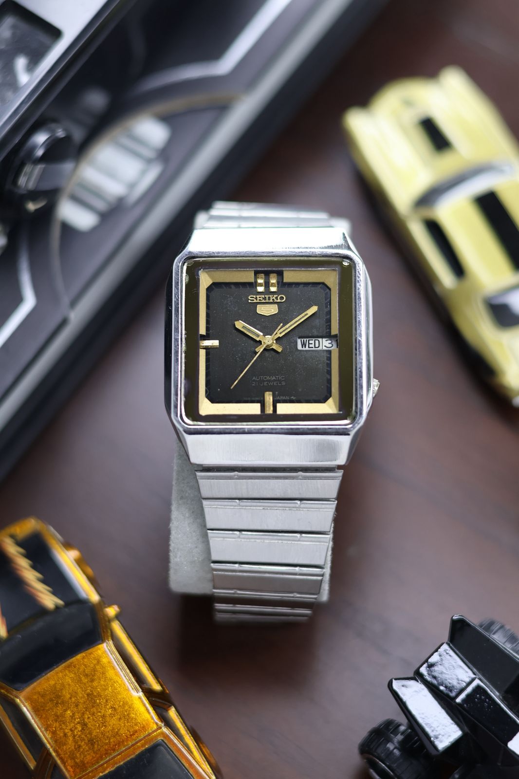 (Super Rare) 1974 Seiko 5 TV Dial - Automatic Vintage Watch (Pre Owned) - SE473