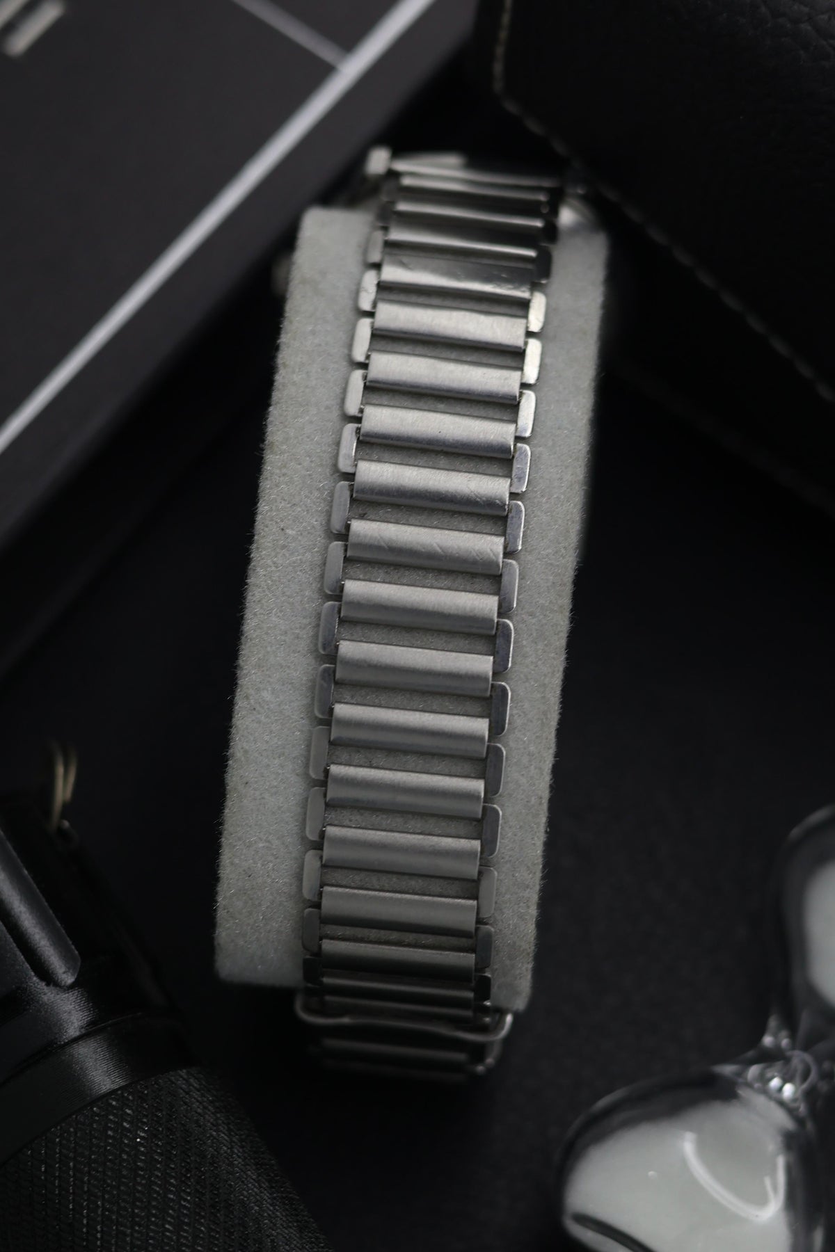 (Super Rare) West End Watch Co. SOWAR Black Dial with Bonklip Bracelet - Hand Wound Swiss Vintage Watch (Pre Owned) - SE795