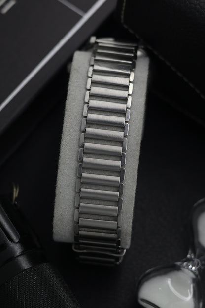 (Super Rare) West End Watch Co. SOWAR Black Dial with Bonklip Bracelet - Hand Wound Swiss Vintage Watch (Pre Owned) - SE795