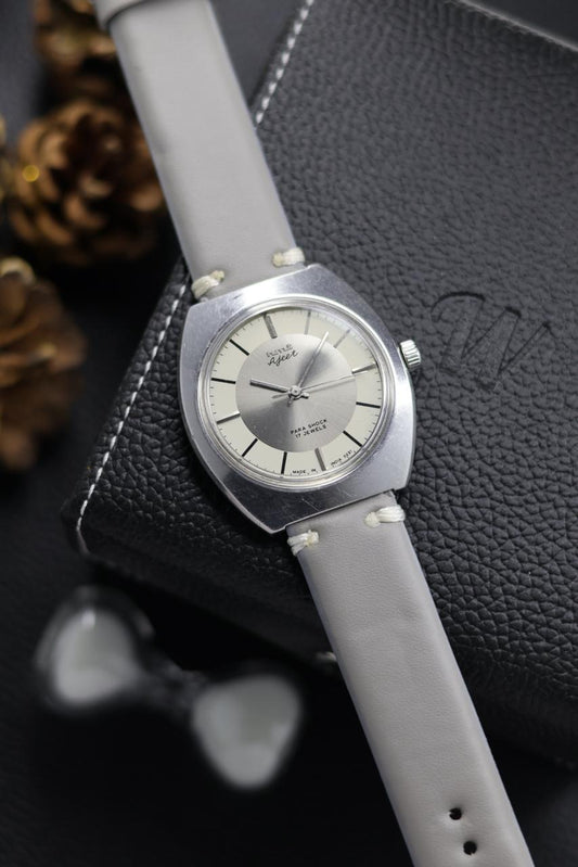 (Super Rare) Vintage HMT Ajeet Silver Sector Dial - in Original Condition - Mechanical Hand Winding Watch (Pre Owned) - A541