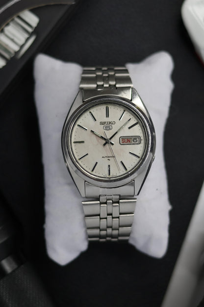 1984 Seiko 5 White Dial (Pre Owned)