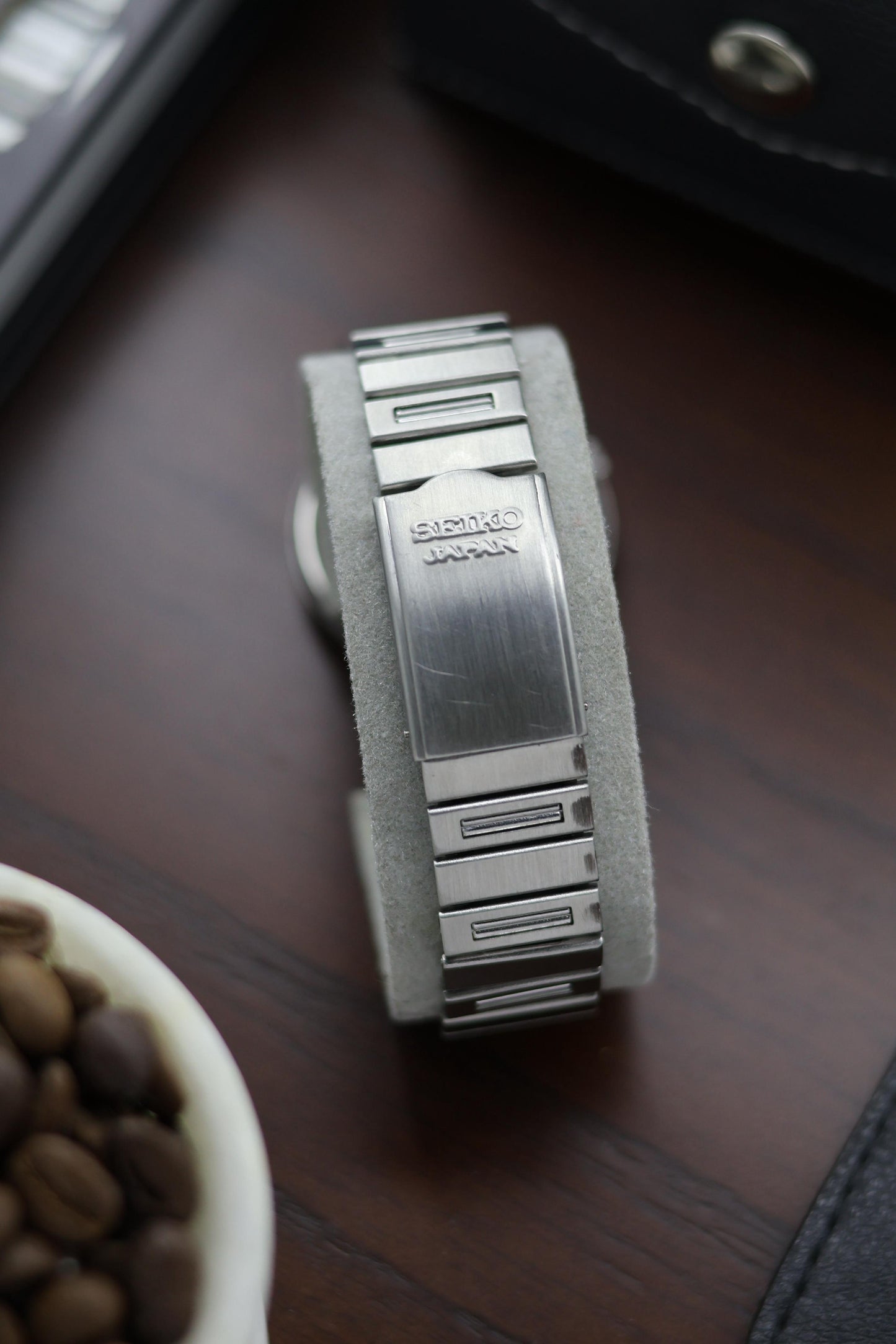 1985 Seiko 5 Silver Sunray Dial - Automatic Vintage Watch (Pre Owned) - A386