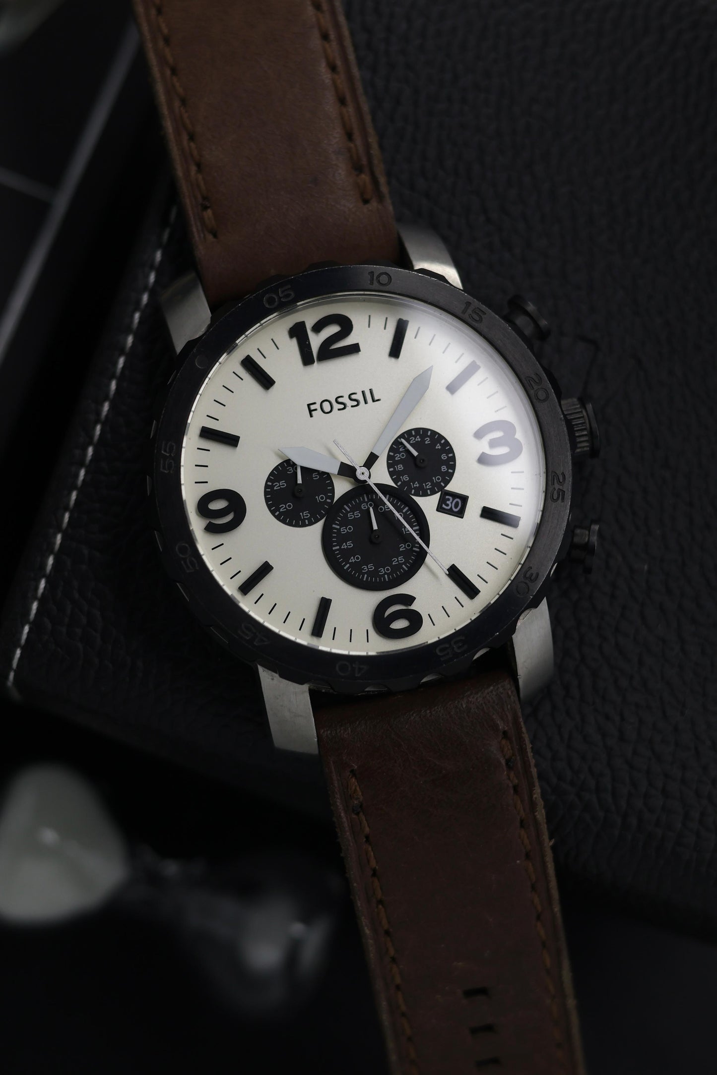 (Super Rare) Fossil Nate 50mm Chronograph White Dial (Pre Owned) - SE712
